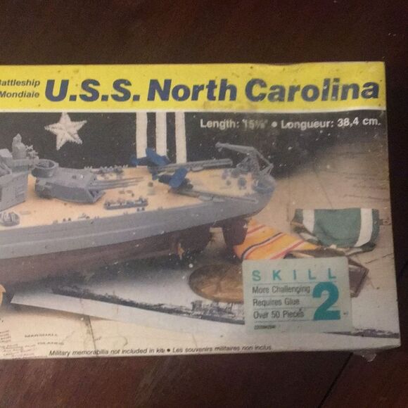 Vintage 1988 U.S.S. North Carolina Model Kit - Picture 1 of 6